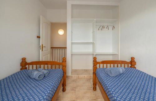 3BR Chalet Valley Moon-Seaviews, Terrace & Parking - Foto 22