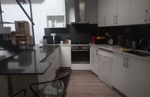 House in Sant Cugat, 25 Mins to Barcelona center - Foto 4