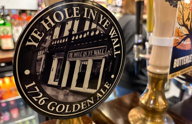 Quirky & Historic Pubs di Liverpool Superbo tour a piedi - Foto 1