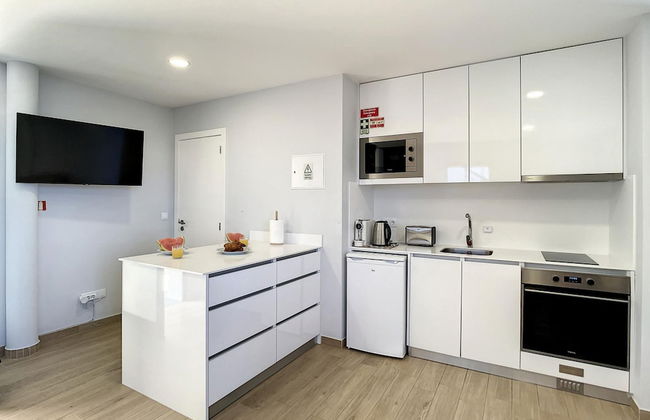 My School I by Atlantic Holiday - Foto 2