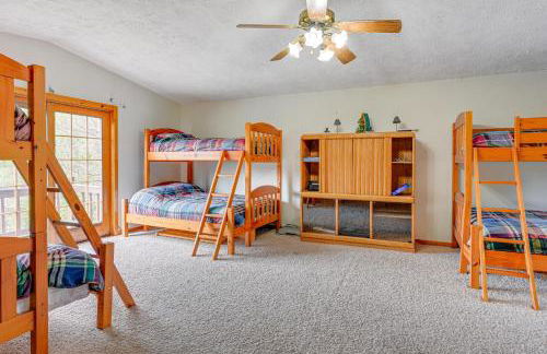 Indoor Pool and Hot Tub! Spacious Sterling Cabin - Foto 28