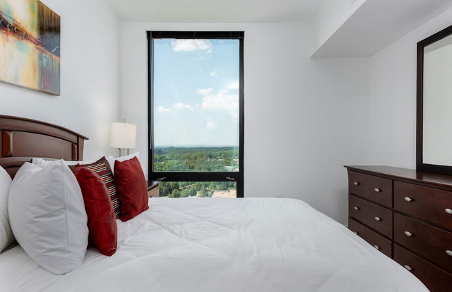 Global Luxury Suites at Reston Town Center - Photo 33