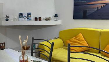 Beachfront Villa Sea & Garden - 2BR - AC - WiFi - BBQ - Parking - Pet Friendly - Foto 3