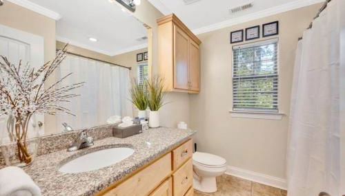 Cozy 2B Townhouse King Bed Free Parking TV in BRs - Foto 4