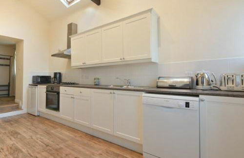 Stewart House - Photo 10