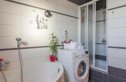 Six Bedroom Holiday House With Pool - Foto 16