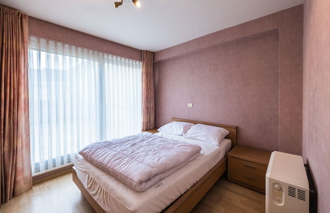 Apartment With 2 Bedrooms and Large Terrace - Photo 4