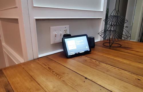 Cheerful 2 BR Near Colleges, Downtown, Attractions - Foto 14