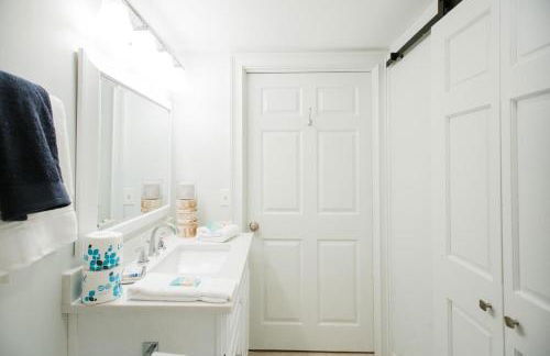 Lynwood Collection on Forsyth 12B by Lucky Savannah - Foto 24