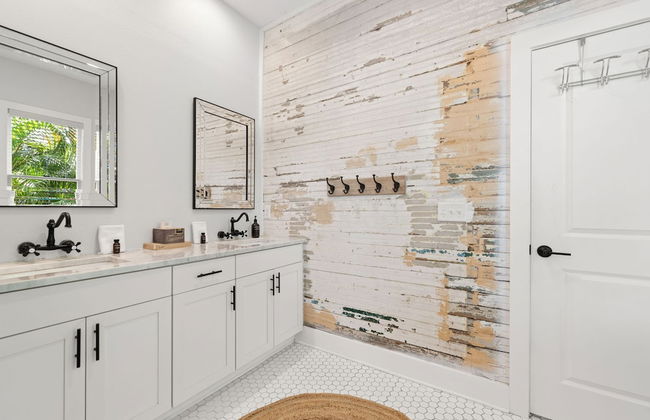 NEW Casa Fuente Ybor Bungalow Steps to 7th Ave - Foto 21