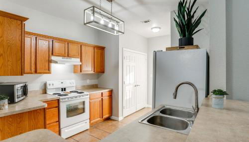 1 Mi to Historic Dtwn Weatherford Home with Yard - Foto 2