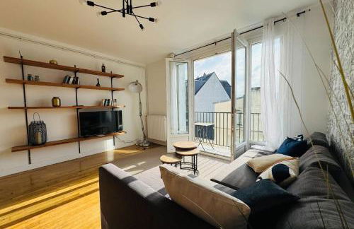 5-room apartment in the heart of the city center - Photo 3