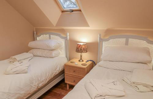 Golden Valley View - Photo 11