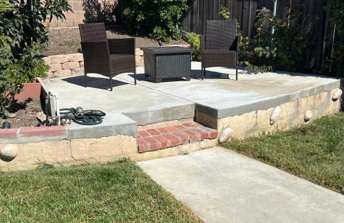 Modern 3 King Beds, Beautiful Large Backyard, WFH, Long Stays, Waterfall, WI-FI, FWY, 25 mins to Beach - Photo 2