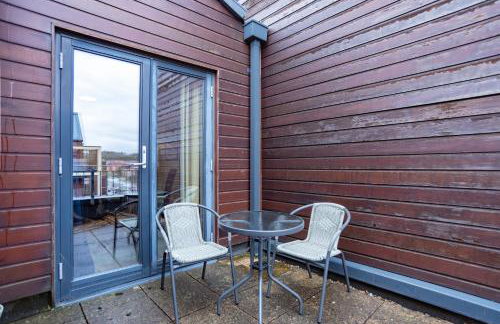 2-Bed Duplex Apartment | Sleeps 6 | Ideal for Contractors, NHS & Tourism Guests - Foto 26