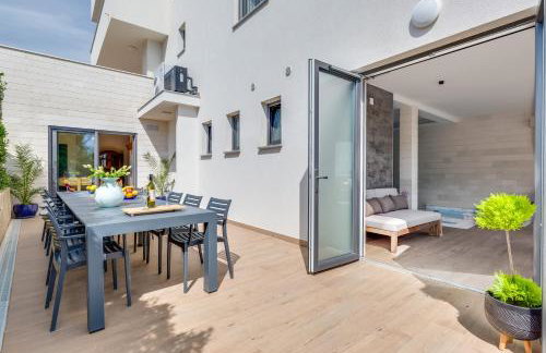 Terra Maiorum -12 person private Villa - heated pool and water massage - Foto 41