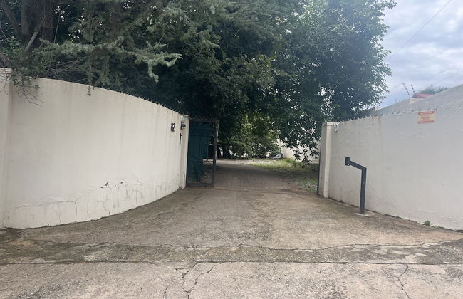 4th Road accommodation - Photo 18