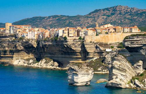 Villa vue mer à 5 minutes à pied du centre ville de Porto-Vecchio - Foto 23