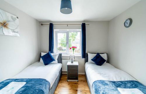 Spacious 6BDR House By Hyped Properties Short Term Rental Agency With Free Parking Bilston - Foto 29