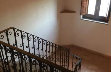 Dimora storica Gallurese vicino al Lago - Foto 14