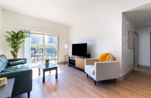 3BR Modern Downtown Apartment with Gym & Office - Foto 8