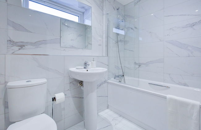 Hybrid Resi - Mitcham - Foto 33