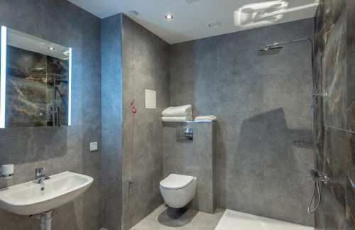 Diff-Rent Studios with gym & Fast Access to Central London & Wembley - Photo 59