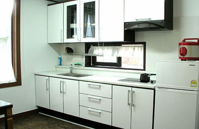 White House on the Hill HayanZip - Foto 24