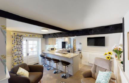 Cider Cottage - Photo 1