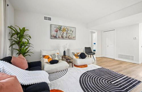 Sleeps 12 - Hot Tub - Pool - Game Room & Fire Pit! - Foto 9