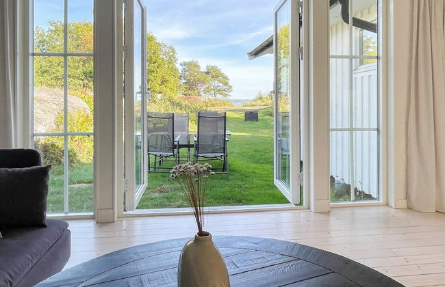 Magical Seaside Retreat on Tjorn-by Traum - Photo 15