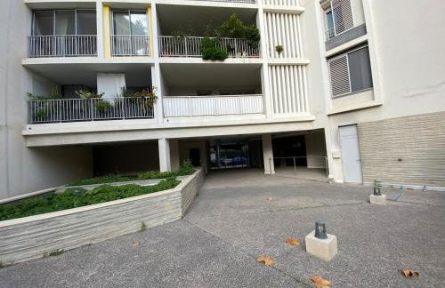 FLC- Vaste T2 -Parking-Air Conditioning-Terrace-6p-St Charles - Foto 14