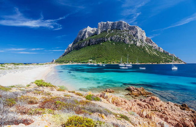 Giro in veliero nell'area marina della Tavolara - Photo 2