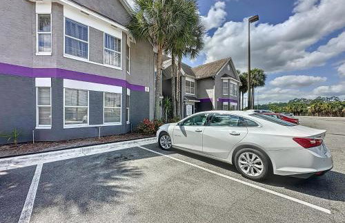 Two bed condo in Parkway Palms Resort - Foto 20