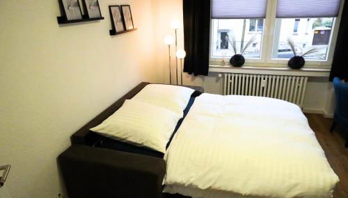 Living-Life, Klinik & Messe vor Ort, Wlan, Netflix - Foto 2