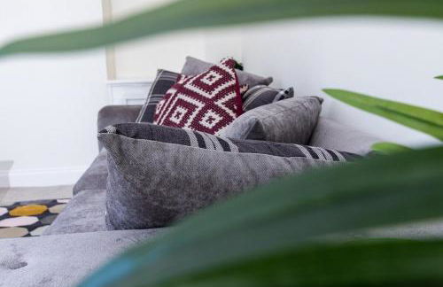 Brand New, Immaculate 3 Bed 3 Shower room House - Foto 2