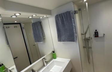 MotorYacht 21 avec équipage - Photo 9