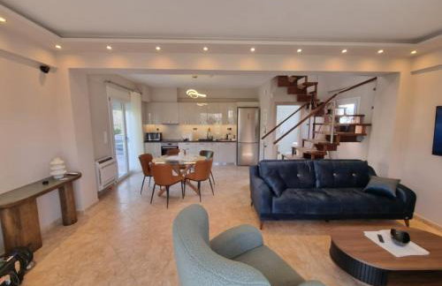 Seaside Luxury Villa-Maisonette Makinia 135sqm , 15' Nafpaktos - Foto 25