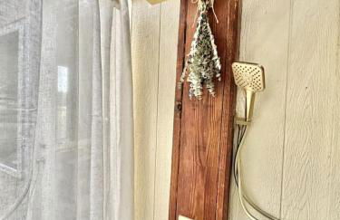 Couples Cottage - Serene Getaway - Foto 76