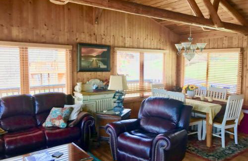 Cute and Comfy Cabin - Foto 39