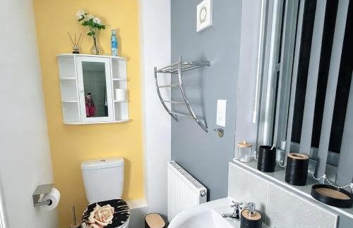 Ellas Stays - Photo 38