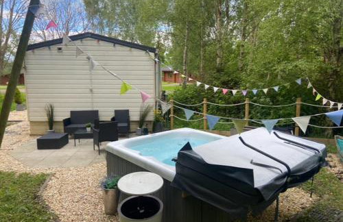 Hunter's Lodge Hot Tub Holiday, Northumberland - Photo 10