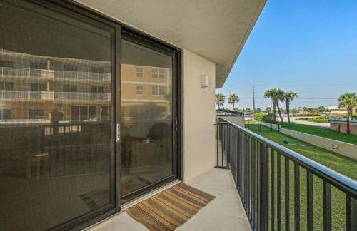 Cozy Ocean Condo with Pool Small Dog Friendly - Foto 30