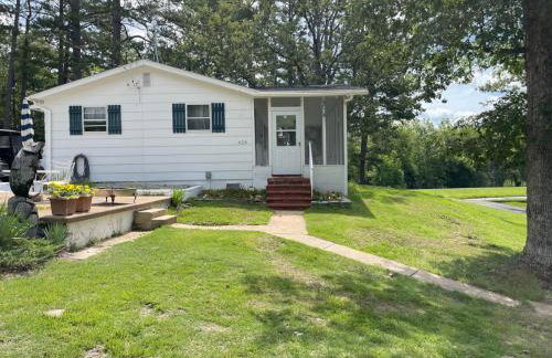 Private Lake Farm Retreat - 5 Homes - 1hr from STL - Foto 8