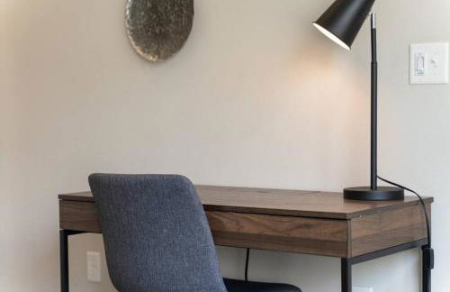 Spacious 2BD-Close To Everything - Foto 15