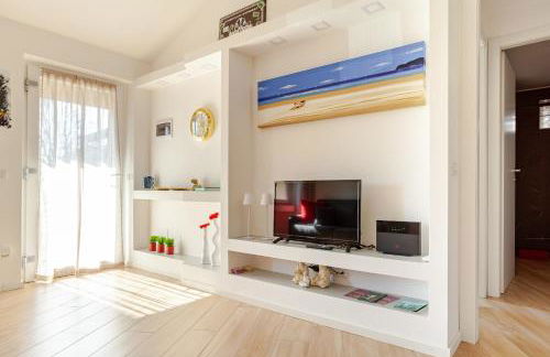 Lele Home Bilocale nel centro città 900m dalla stazione - Foto 11