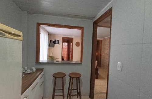 Hospedagem Doce Lar Casa Violeta - Foto 16