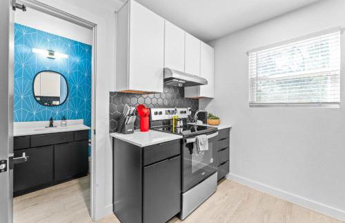 Prime SoCo boutique studios with laundry WiFi 7 Min to DT - Foto 6