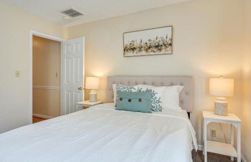 Home with Large Yard 6 Mi to Dtwn Winston-Salem! - Foto 15