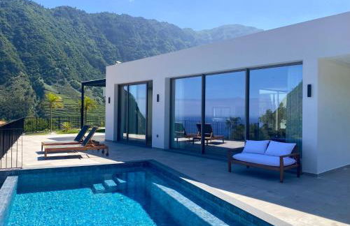 Elysium São Vicente - Designer Villa with Ocean View, Heated Pool, Jacuzzi & Sauna - Foto 1